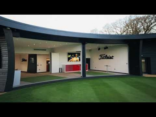  интерьера магазина Titleist